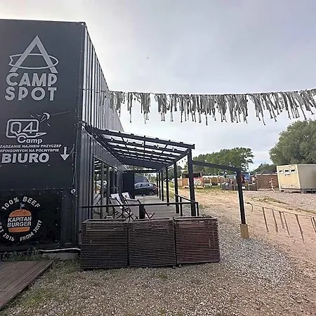 Camp 旅馆 *